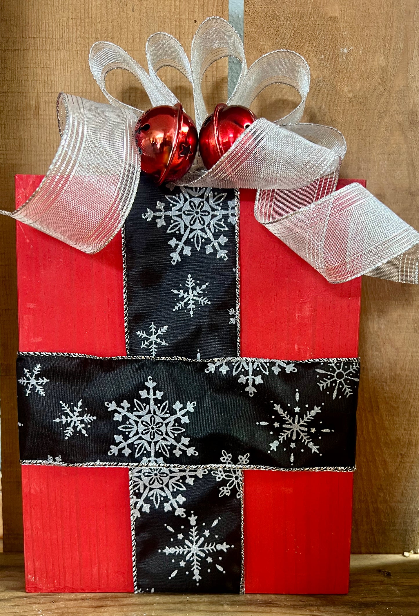 Present Red and Black