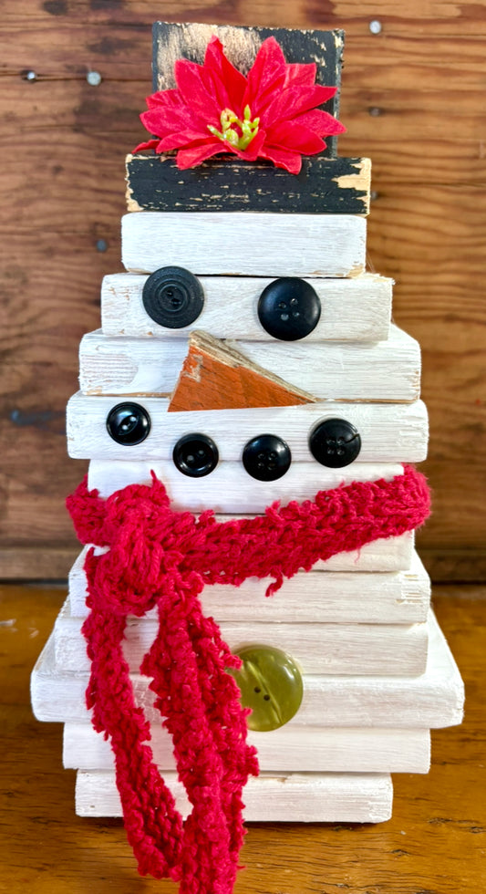 Pallet Snowman with flower